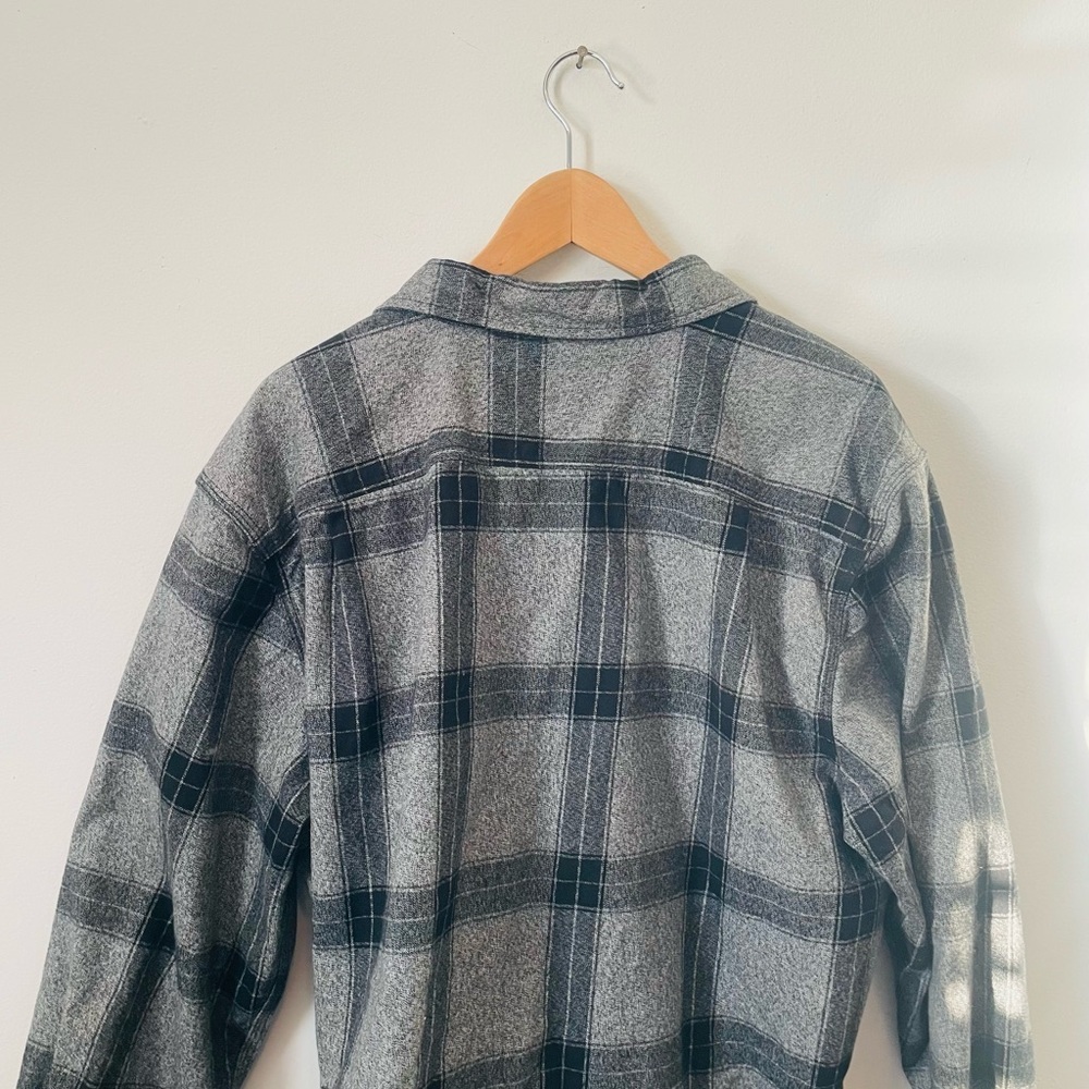 Carhartt Black and Gray Checkered Shirt - Picture 5 of 6